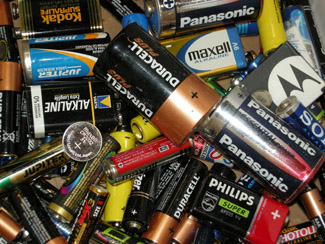 Premi per la UdL pel reciclatge de piles Premi per la UdL pel reciclatge de piles